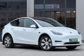 salon Polska / FV VAT 23% / SOH BATERII 90,9% / RWD / 299 KM