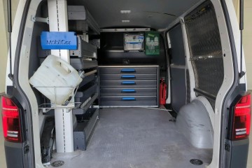 salon PL / FV VAT 23% / zabudowa warsztatowa / webasto / hak /