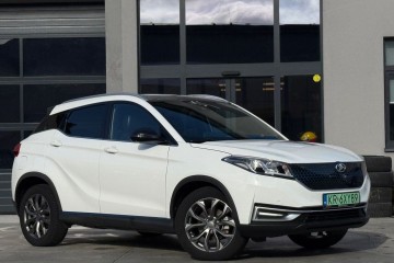 salon PL / FV VAT 23% / Luxury / zasięg 300 km / Seres 3 / car play /