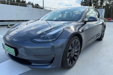 salon PL / FV VAT 23% / Performance / 513 KM /