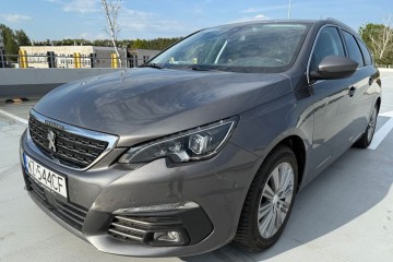 salon PL / FV VAT 23% / automat EAT8 / Allure /